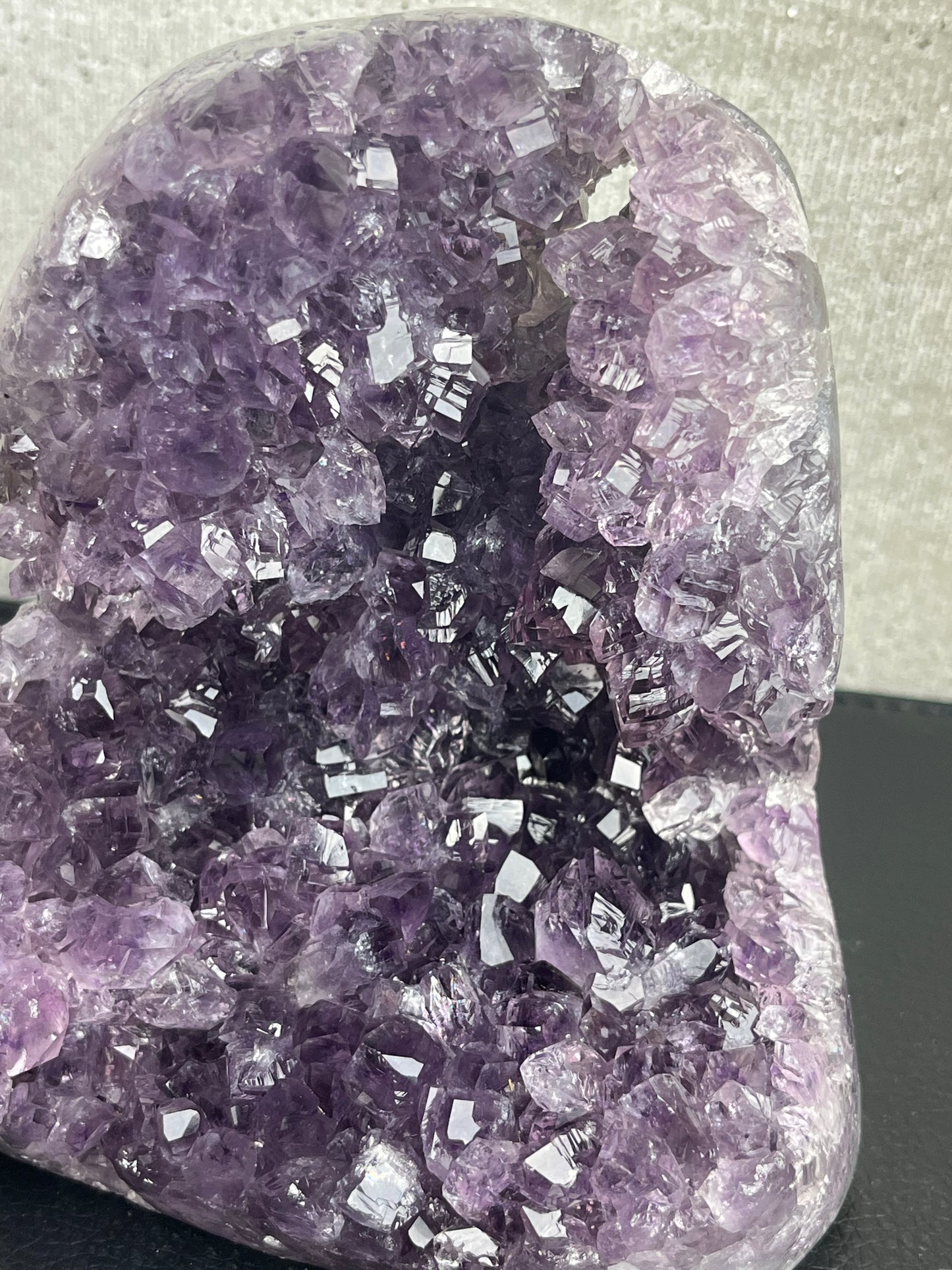 Ametyst geode XL 12cm, 1.1kg