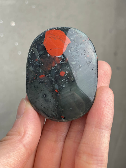 Afrikansk Blodstein Håndstein