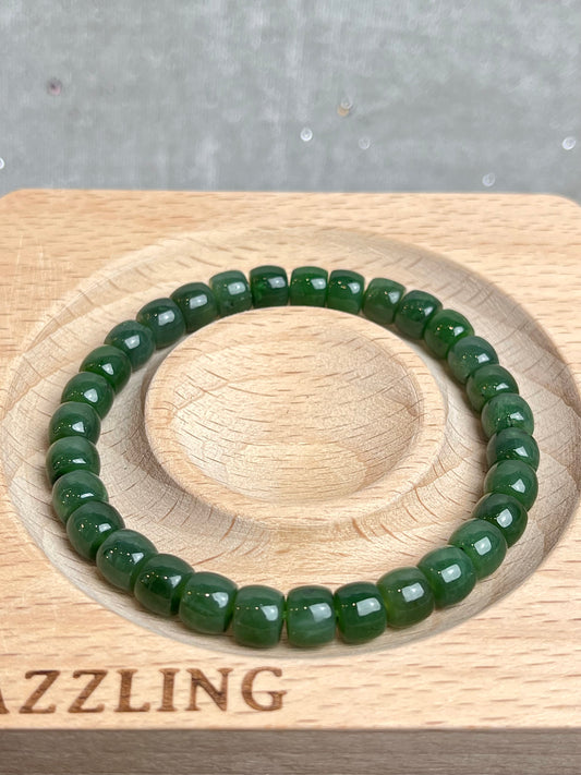 Jade, Nefritt armbånd 6-7mm+