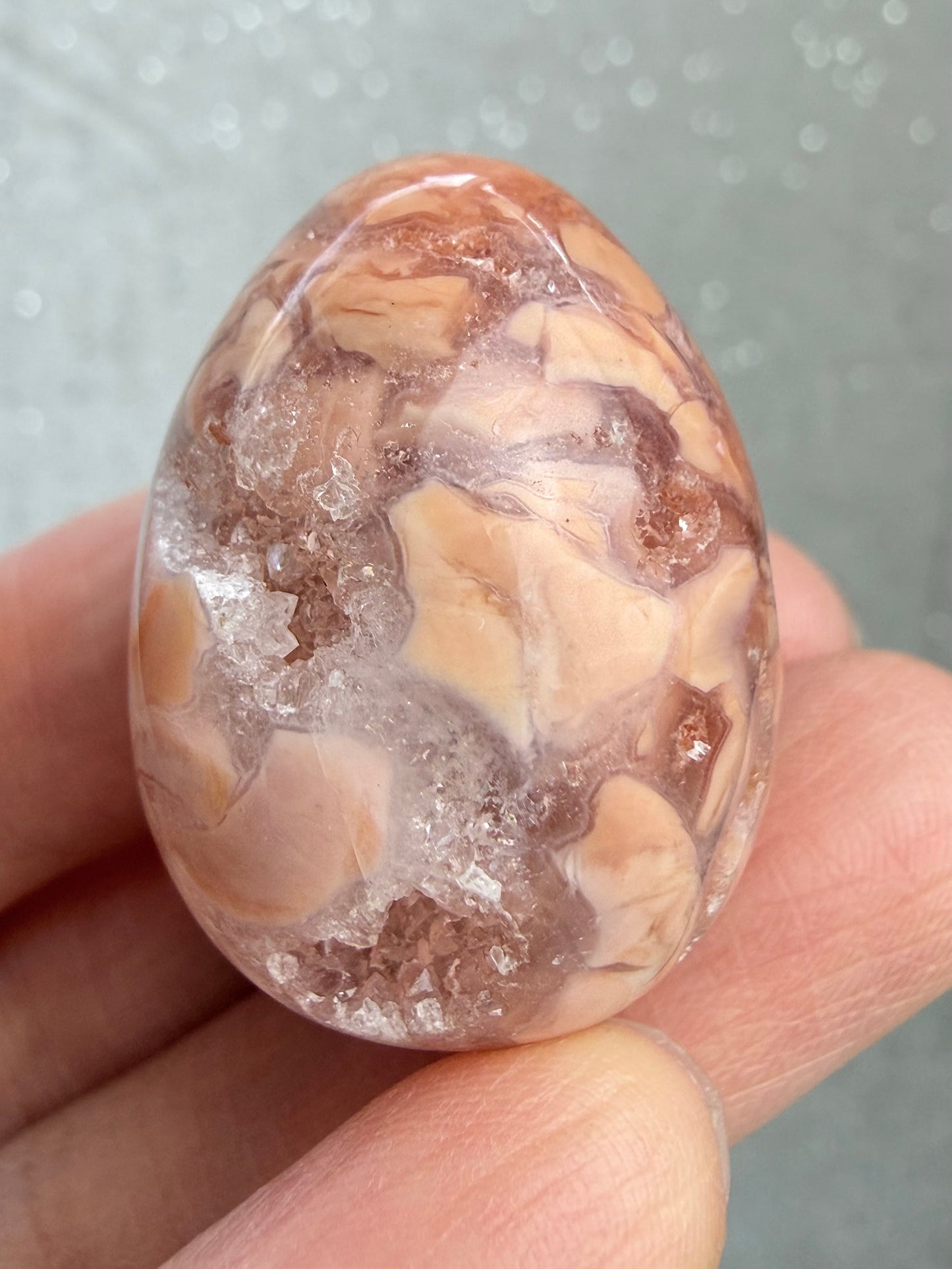 Rosa Agat Egg (Cotton Candy Agate)