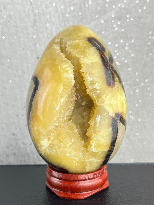 Druzy Septarian Egg