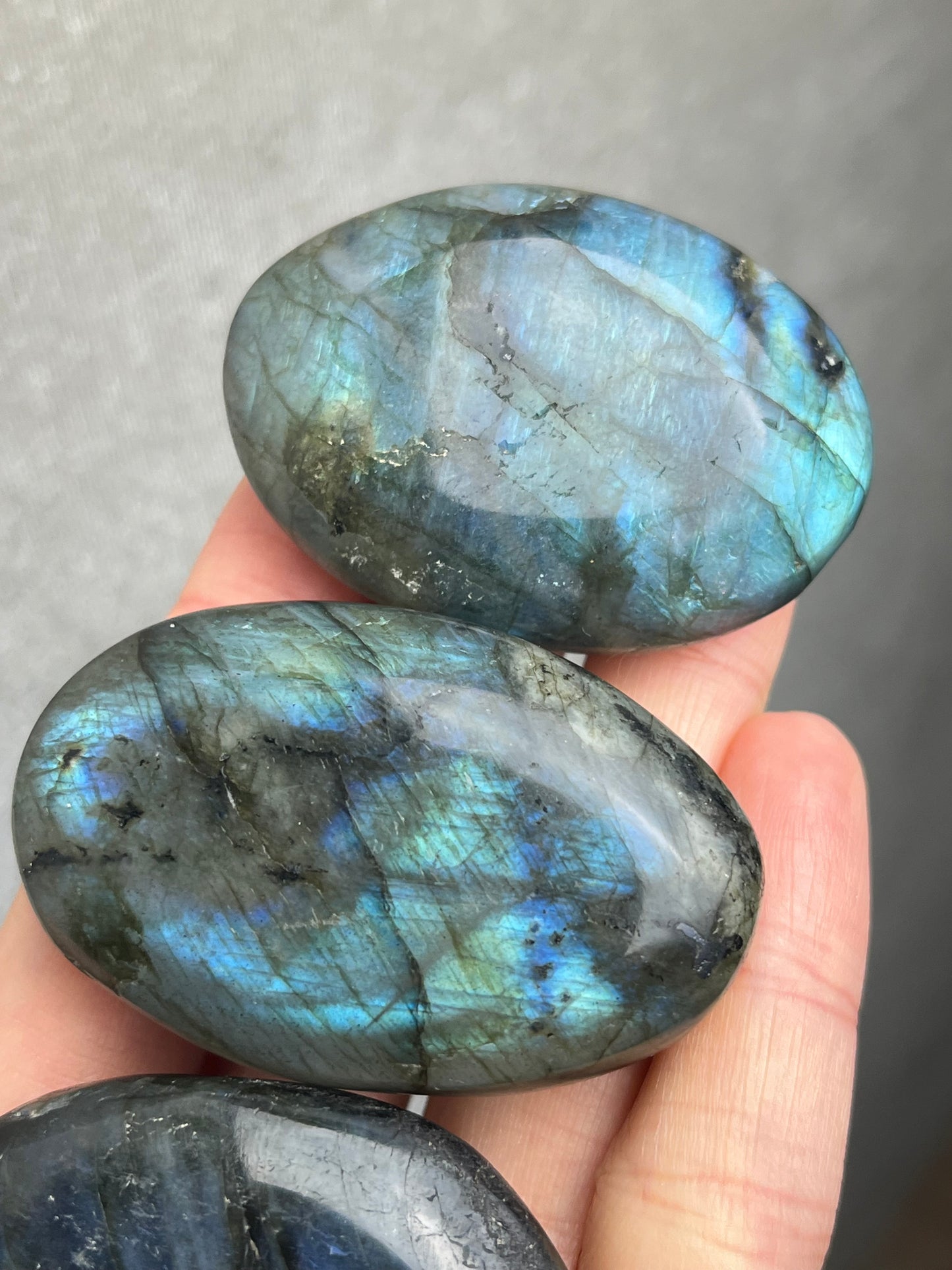 Labradoritt Håndstein 47-51mm