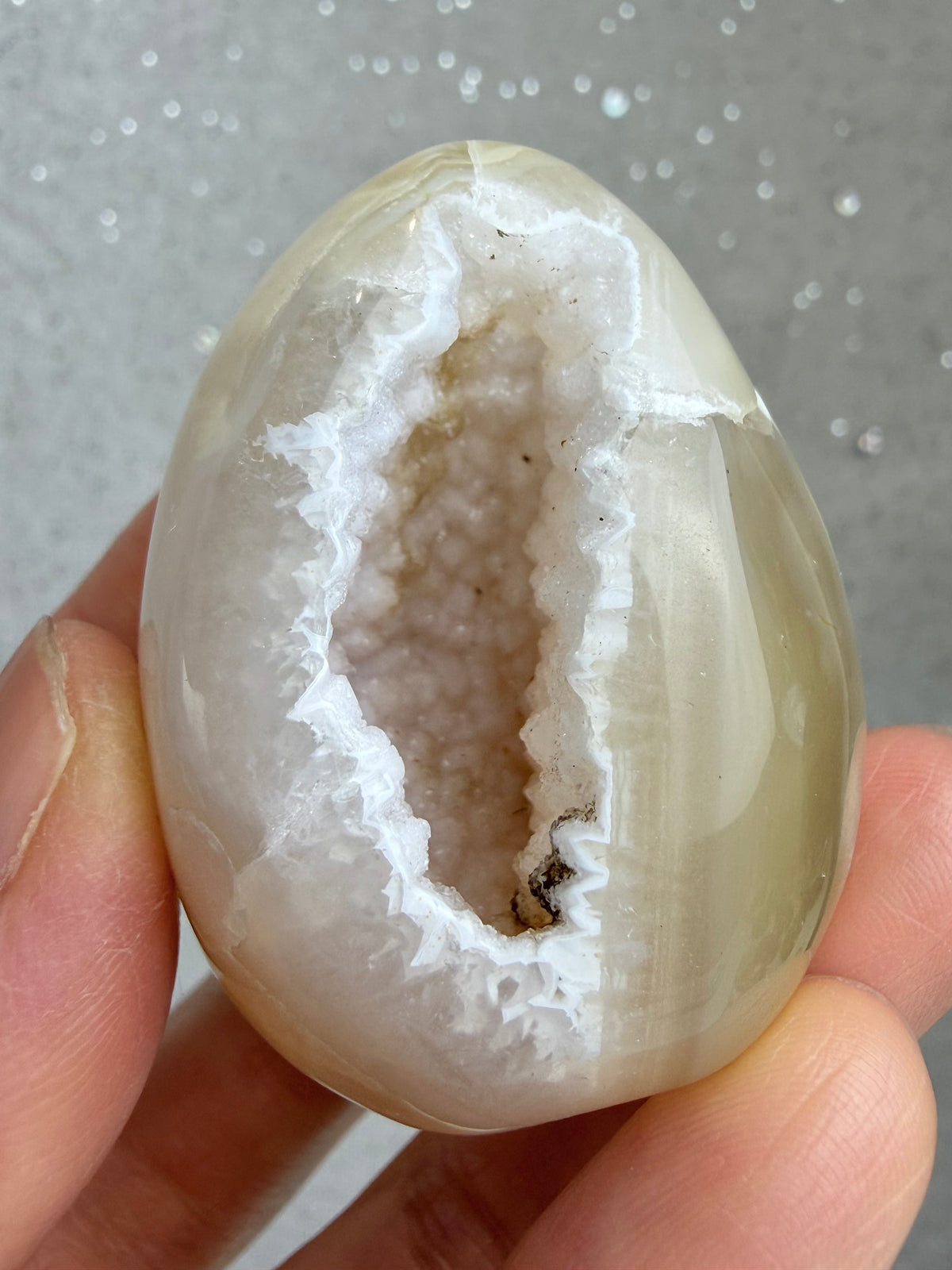 Druzy agat egg