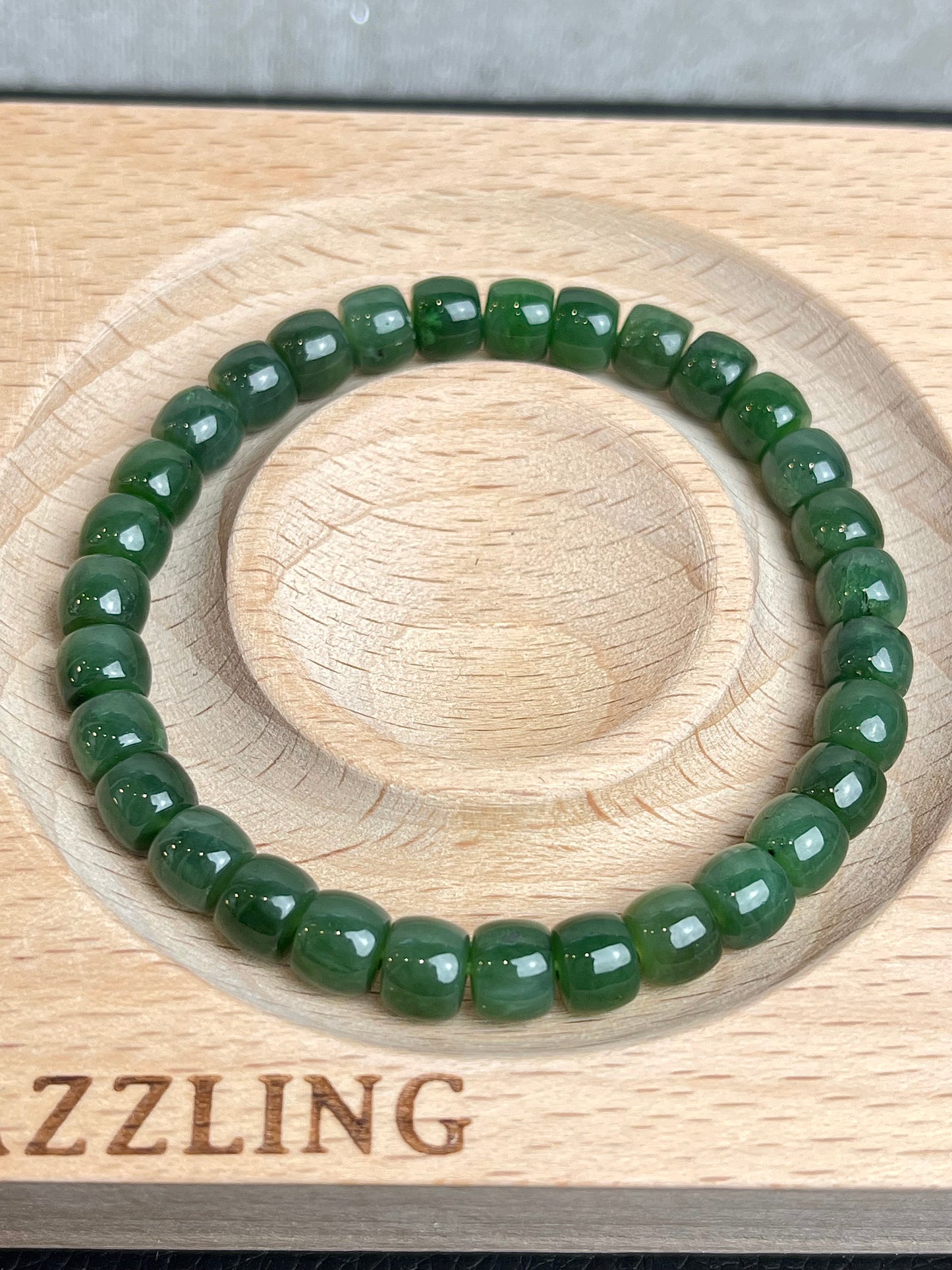 Jade, Nephritite bracelet 6-7mm+