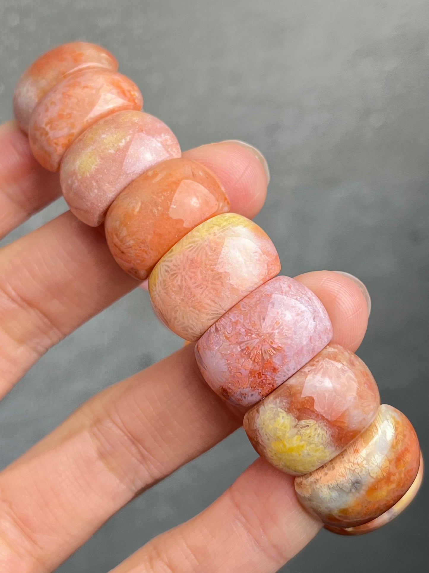 Agatisert Korall armbånd 18mm+