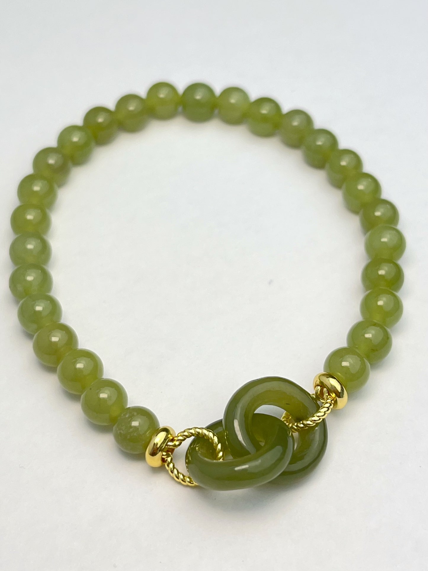 Jade, Nefritt armbånd 6mm+