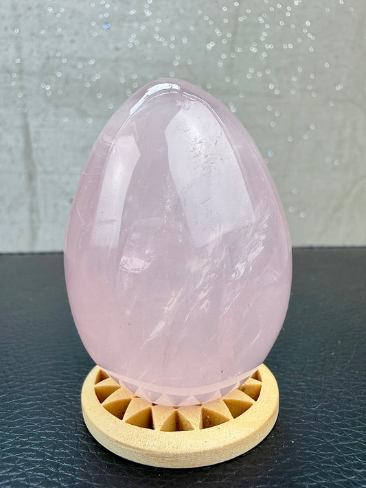 Rosenkvarts Egg
