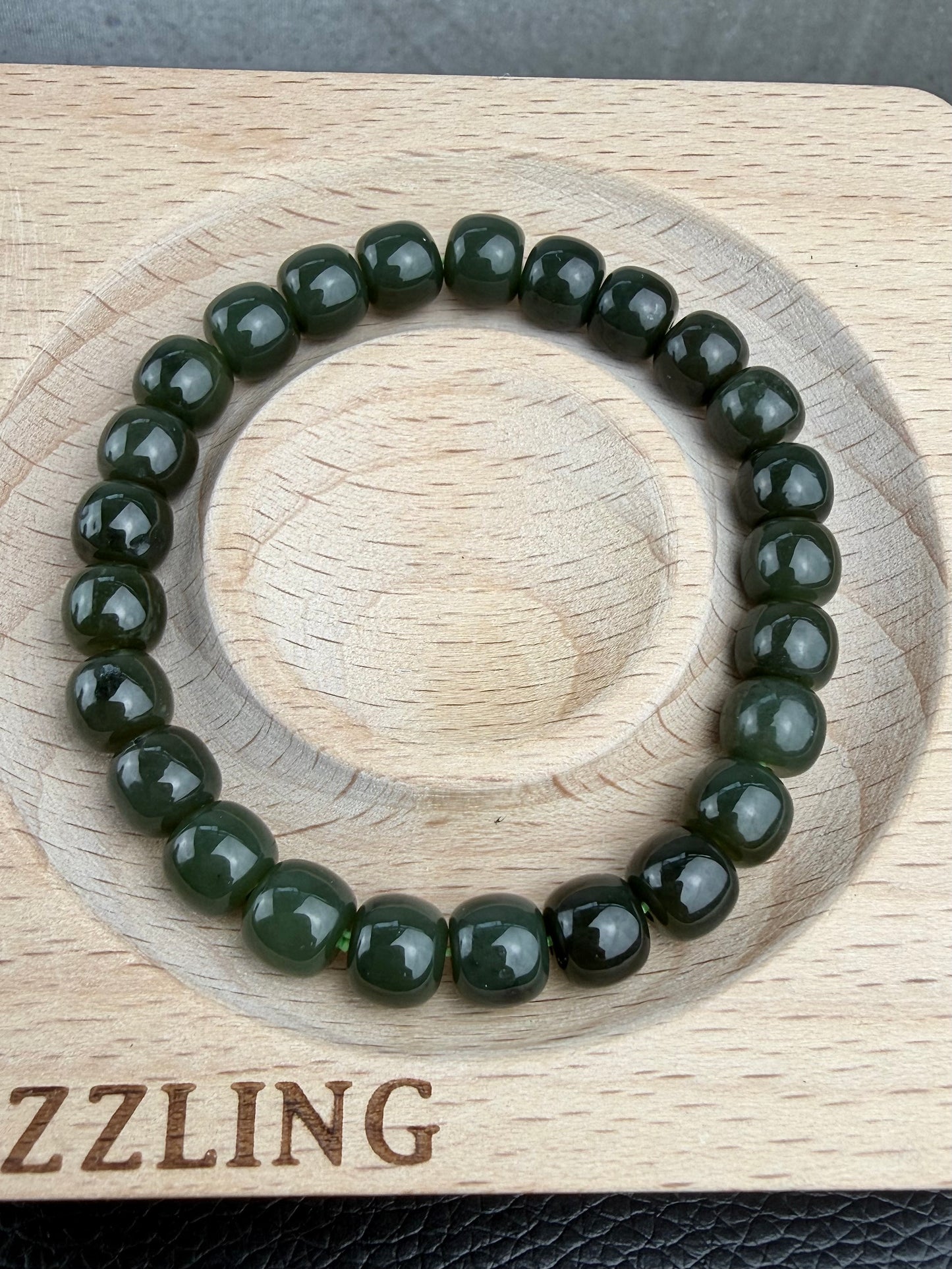 Jade, Nefritt armbånd 7-8mm+