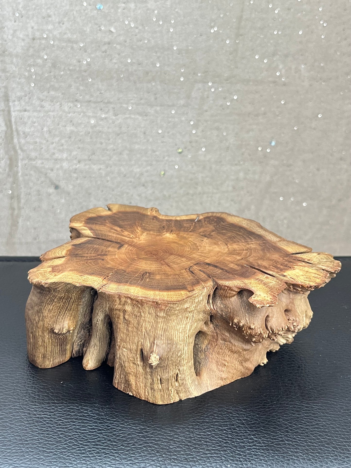 Natural wood crystal base