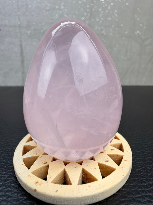 Rosenkvarts Egg
