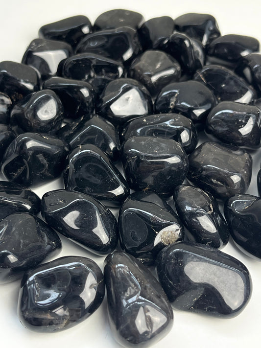 Svart Onyx tromlet 20-30mm