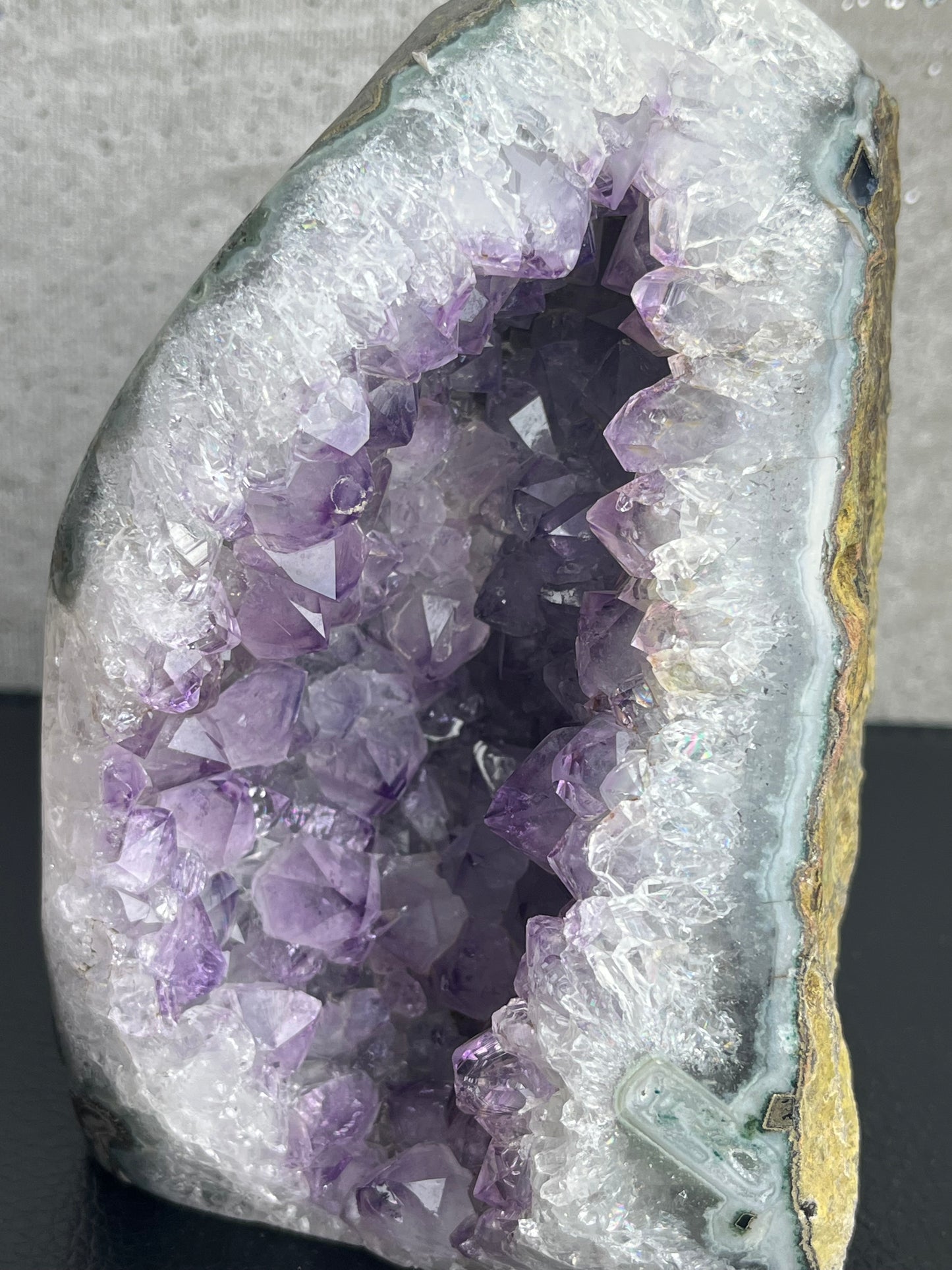 Ametyst geode XL 12cm, 1.1kg