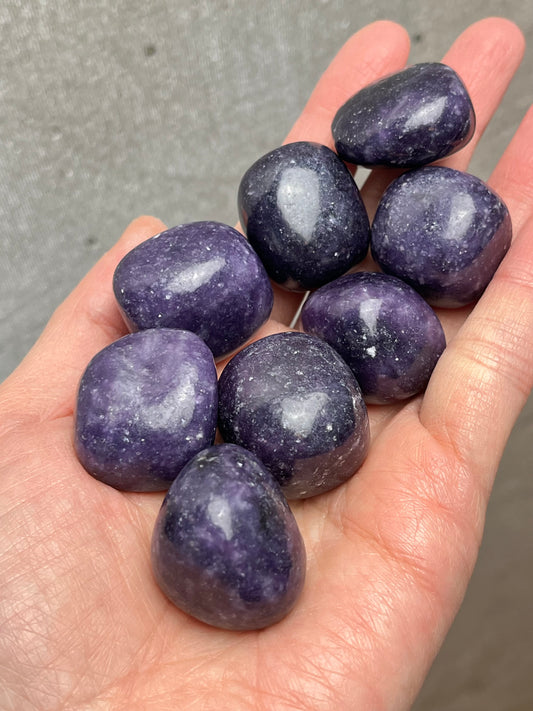 Lepidolitt tromlet 20-25mm