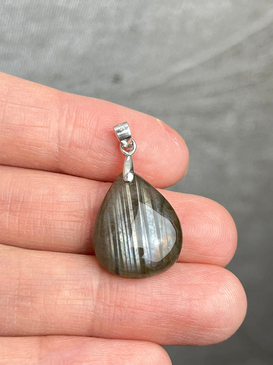 Labradoritt Anheng i 925 sterling sølv