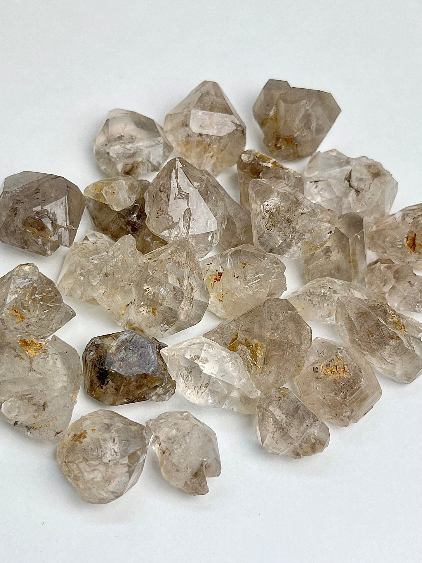Raw Petroleum Quartz 14-20mm