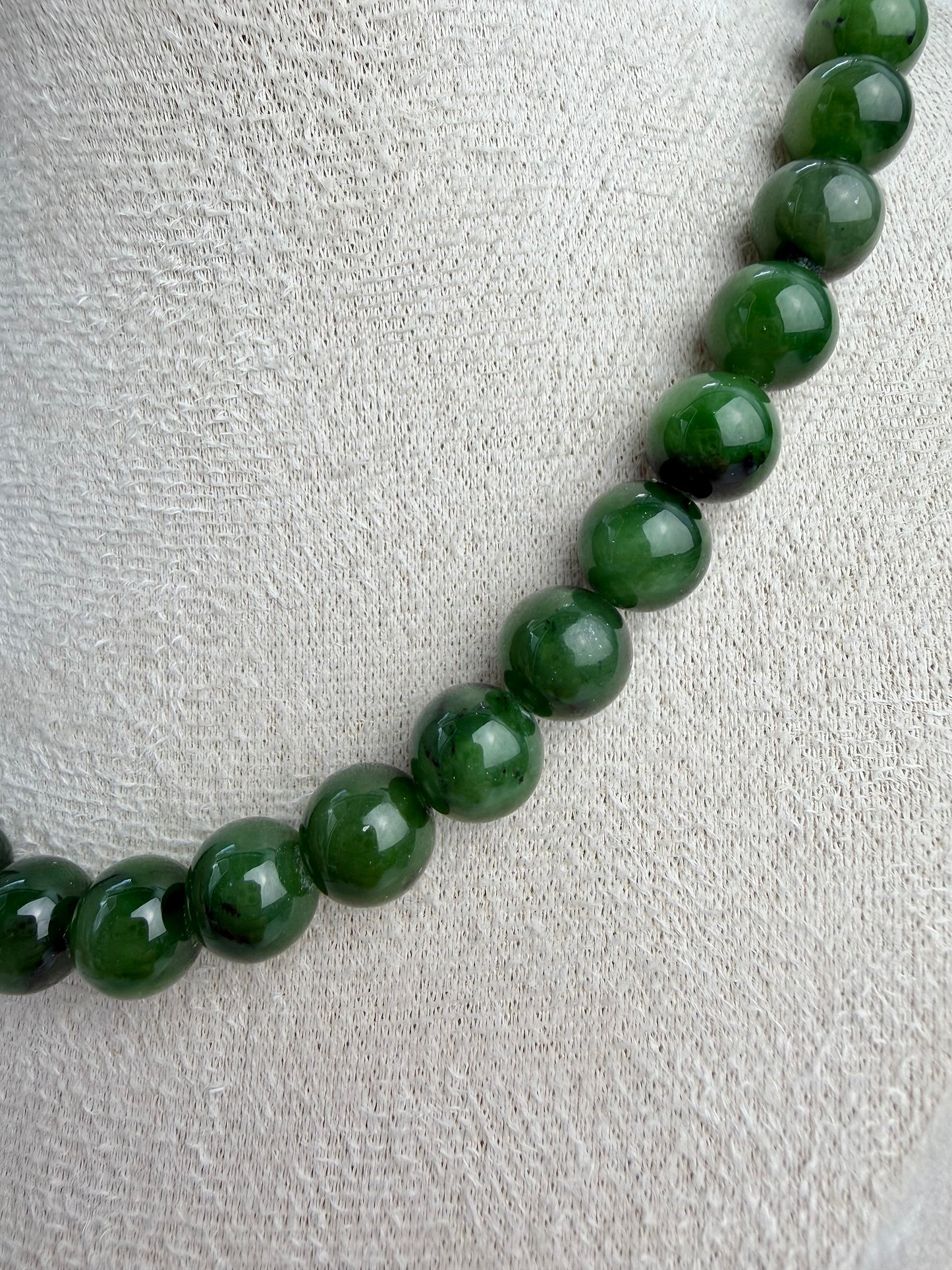 Jade, Nefritt Halskjede