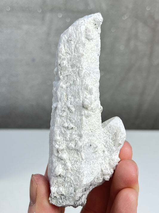 Melkekvarts klynge (Candle quartz)