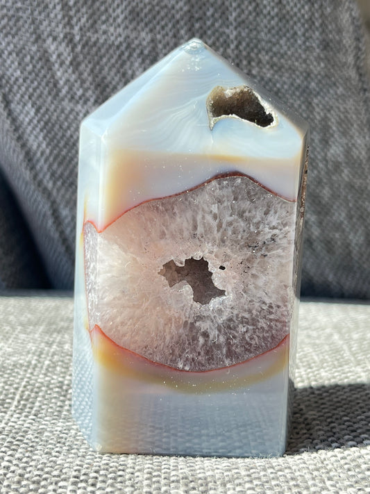 Agat med kvarts tårn