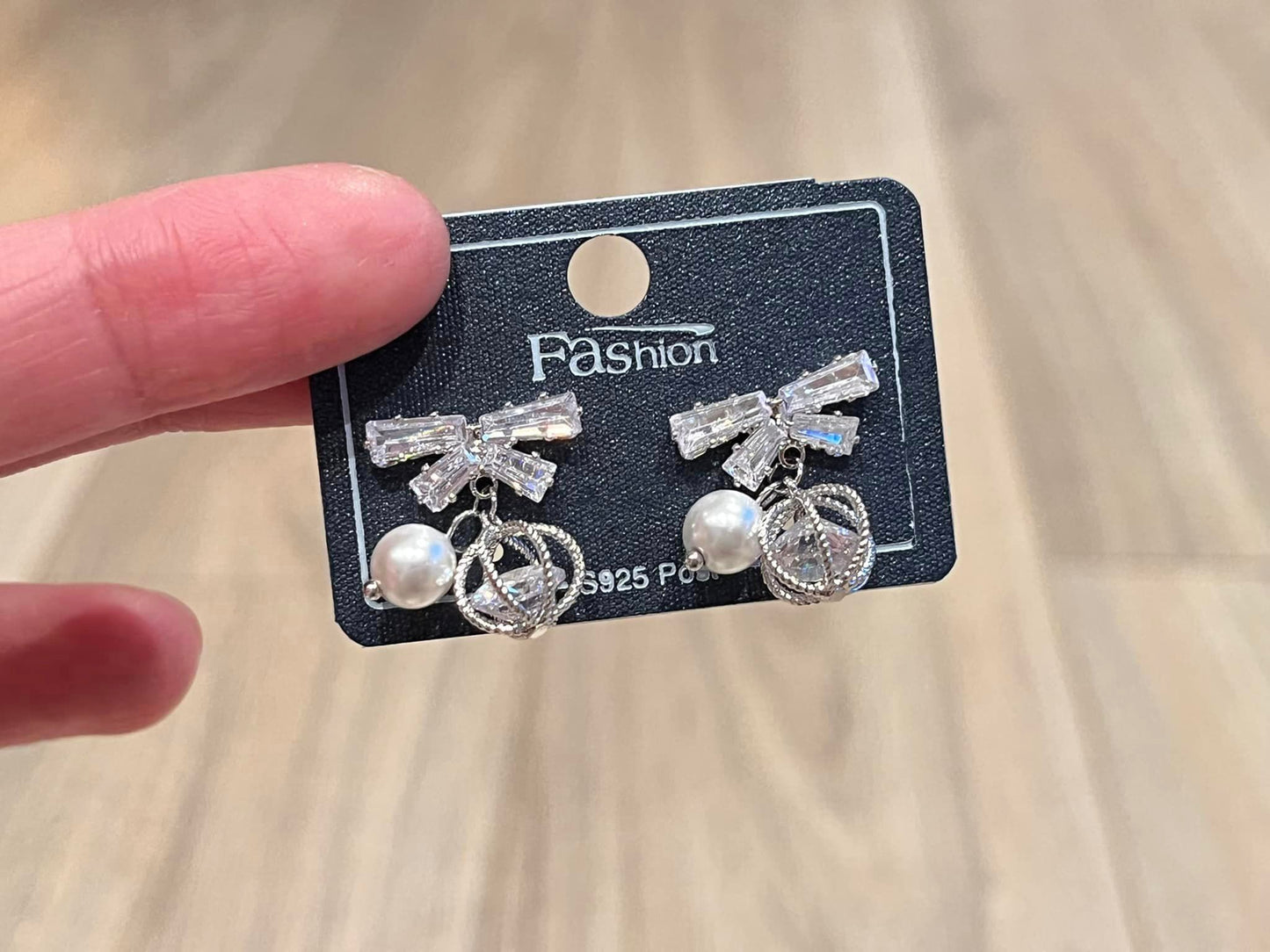 Øredobber med zirkoner