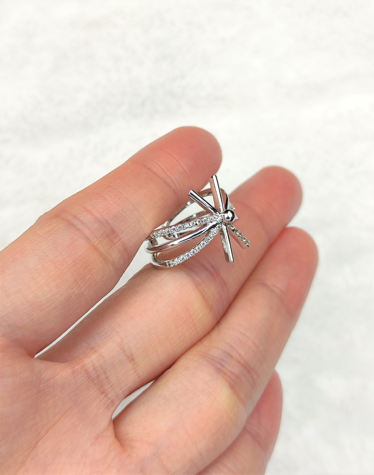 Ring med zirkonia