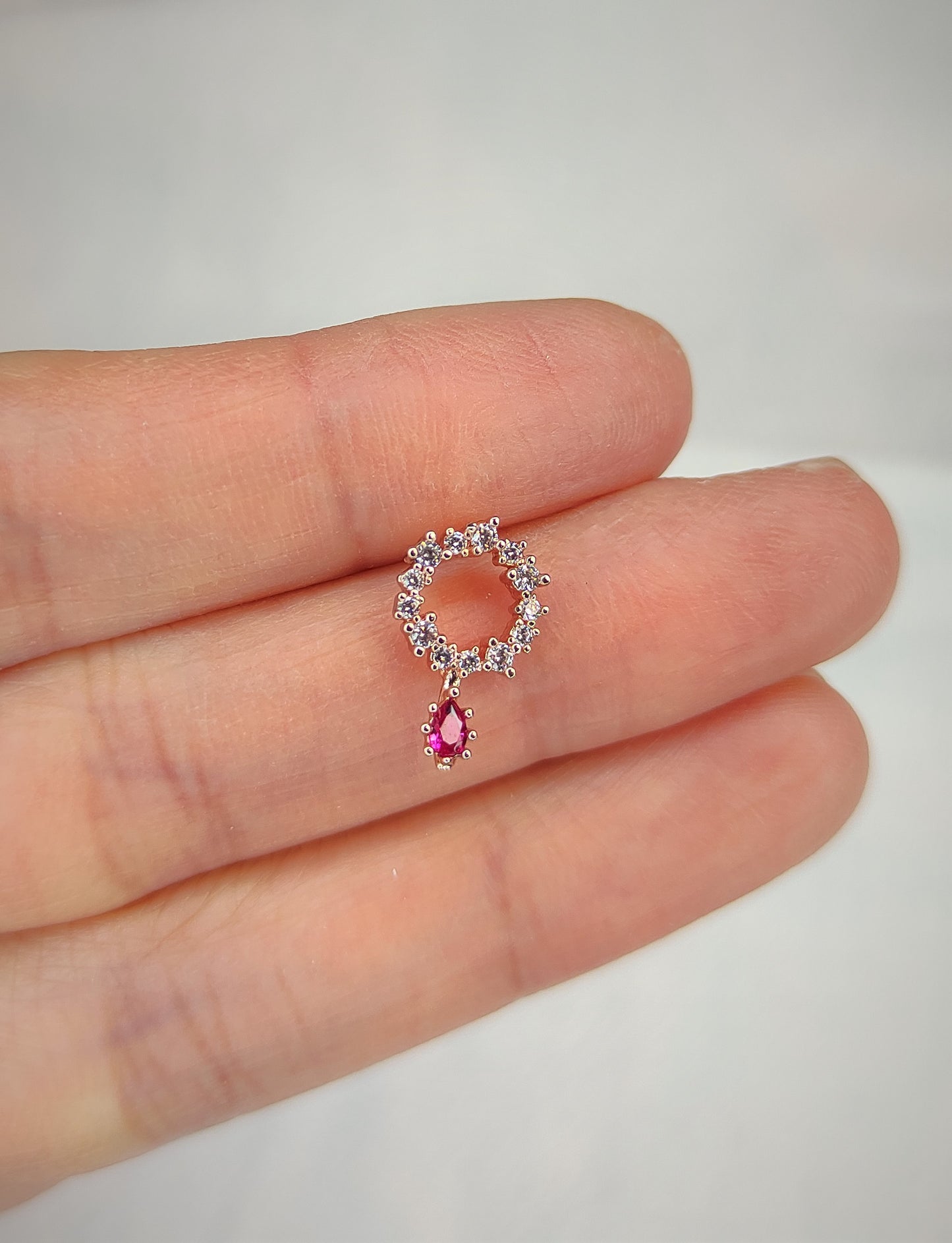Små rosa zirkon øredobber